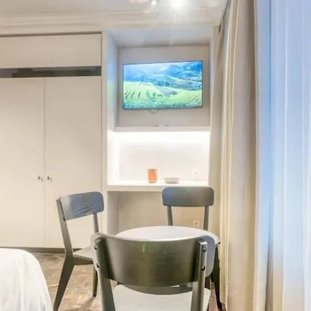 Daire Chic 3p Retreat In Heart Of